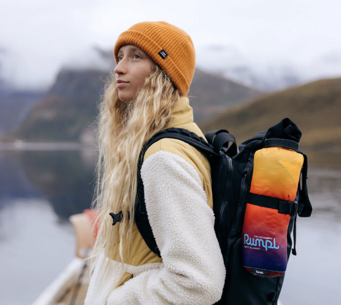 rumpl ランプル NANOLOFT PUFFY TRAVEL BLANKET BLUE HAWAII ナノロフト ブランケット ブルーハワイ アウトドア その他 楽天市場】【 RUMPL / ランプル 】 ◇国内正規品◇ NANOLOFT
