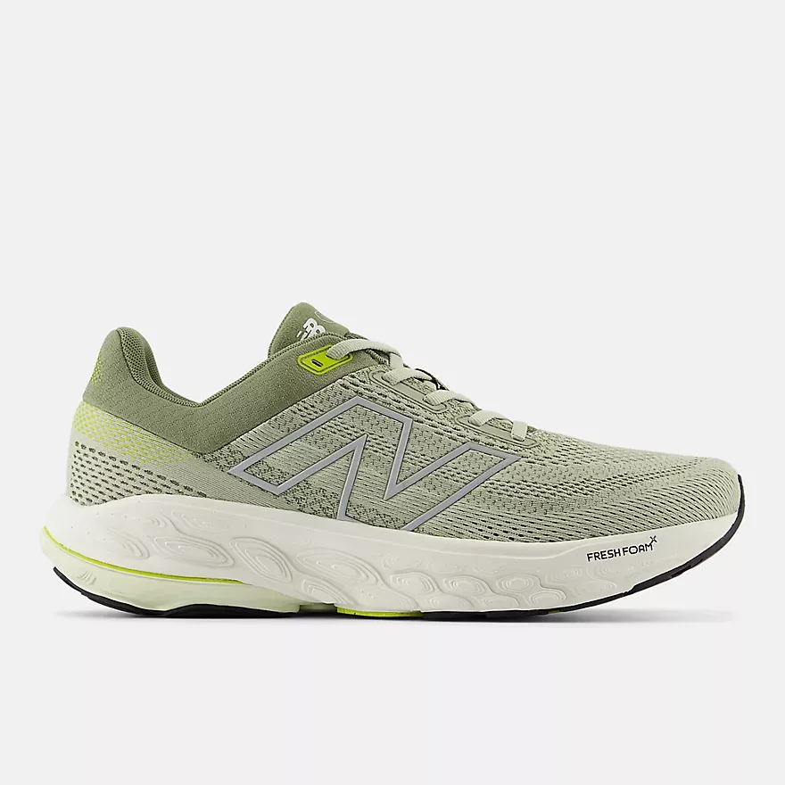 【NEW BALANCE】ニューバランス★M860V14★ホワイト 安定性とスムーズなライド感を実現するEVAボード搭載の